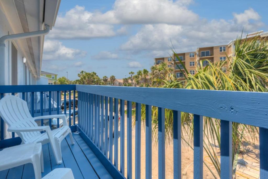 A Wave From It All Oceanview 2Nd Level Patio شاطئ جاكسونفيل المظهر الخارجي الصورة